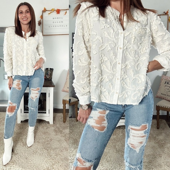 Anthropologie Cream Textured Button-Up blouse size XSmall - Picture 7 of 7